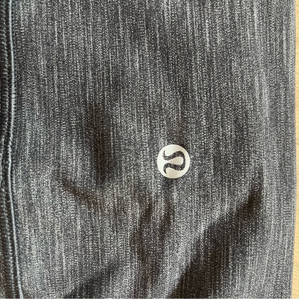 Lululemon Align Size 2 Charcoal Gray Leggings 25” - Picture 3 of 4